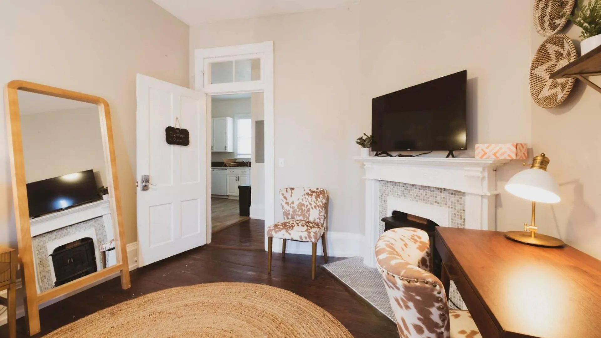 Entire Duplex 2 Apts & 6 Bdrs Near Forsyth Park! 薩凡納 0*,